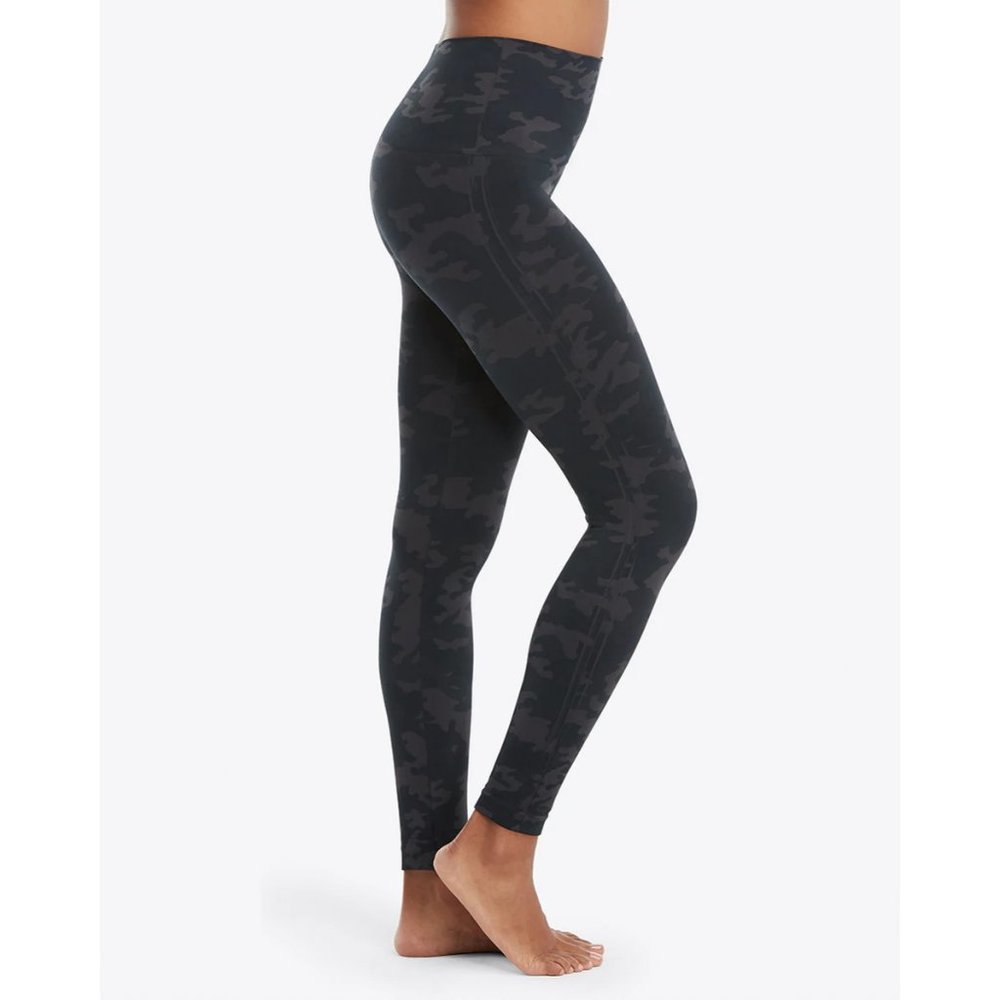 Spanx Seamless Leggings, Black Camo Large
